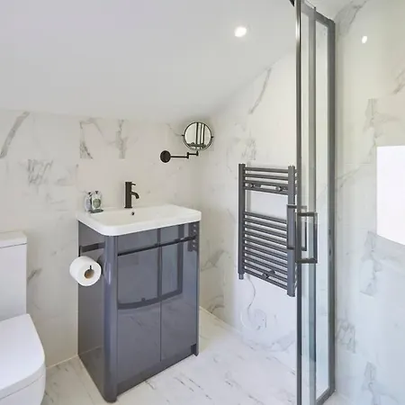 Grace's Loft - 1 Bed